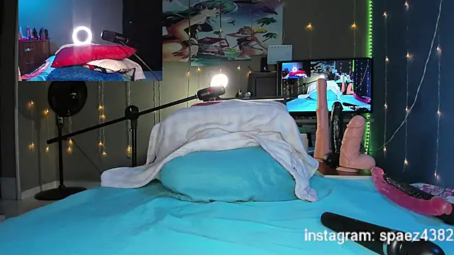 Snapshot of Shadia_Squirt chatting on 02/27/25, 02:10 Shadia Squirt online show from 02/27/25, 02:10