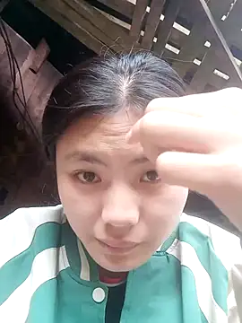 Snapshot of Hilary-123 chatting on 03/17/26, 12:37 Hilary-123 online show from 03/17/26, 12:37