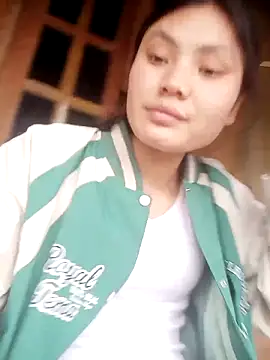 Snapshot of Hilary-123 chatting on 03/21/26, 05:23 Hilary-123 online show from 03/21/26, 05:23