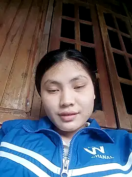 Snapshot of Hilary-123 chatting on 04/20/26, 12:57 Hilary-123 online show from 04/20/26, 12:57