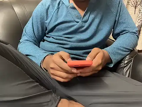 Snapshot of Allex_Doe@xh chatting on 12/21/25, 01:07 Allex Doexh online show from 12/21/25, 01:07