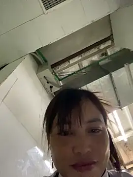 Snapshot of Lilik2 chatting on 04/02/26, 01:47 Lilik2 online show from 04/02/26, 01:47