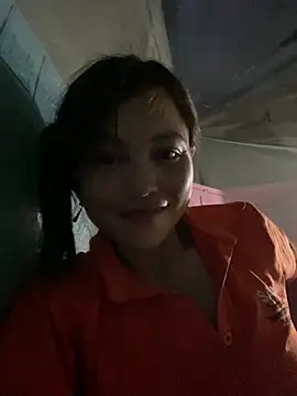 Snapshot of Lilik2 chatting on 04/13/26, 12:32 Lilik2 online show from 04/13/26, 12:32