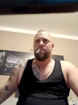 Snapshot of Chiemsee610 chatting on 03/25/26, 12:27 Chiemsee610 online show from 03/25/26, 12:27