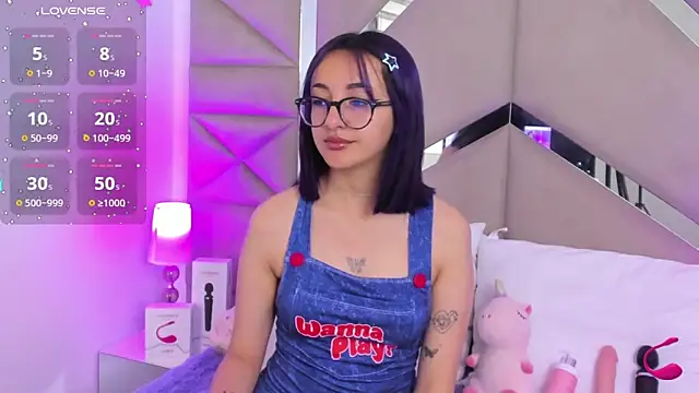 Snapshot of Dreammy_Kitty chatting on 01/19/26, 01:04 Dreammy Kitty online show from 01/19/26, 01:04