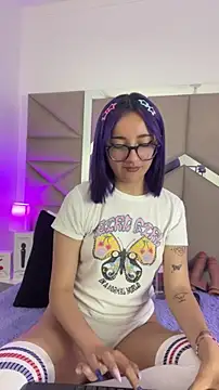 Snapshot of Dreammy_Kitty chatting on 04/13/26, 01:38 Dreammy Kitty online show from 04/13/26, 01:38