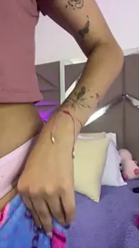 Snapshot of Dreammy_Kitty chatting on 04/20/26, 01:14 Dreammy Kitty online show from 04/20/26, 01:14