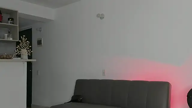 Snapshot of IrisFit chatting on 02/01/26, 11:25 IrisFit online show from 02/01/26, 11:25