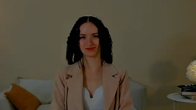 Snapshot of LeonilaNed chatting on 12/02/25, 07:36 LeonilaNed online show from 12/02/25, 07:36