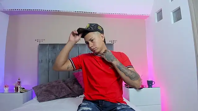 Snapshot of kaylaa_sex chatting on 02/24/26, 01:42 kaylaa sex online show from 02/24/26, 01:42