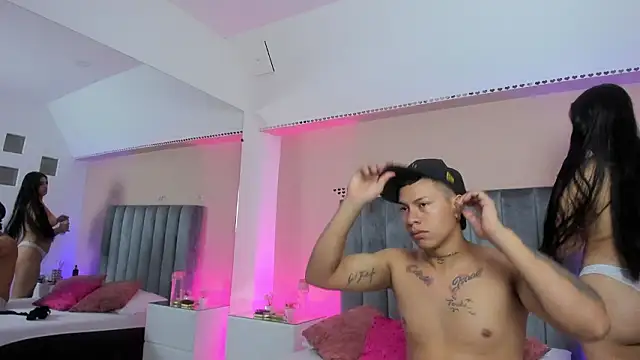 Snapshot of kaylaa_sex chatting on 03/06/26, 01:18 kaylaa sex online show from 03/06/26, 01:18