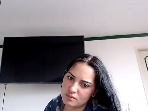 Snapshot of MisNicol chatting on 04/09/26, 11:59 MisNicol online show from 04/09/26, 11:59