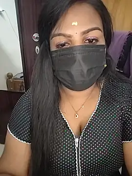 Snapshot of Tamil_Shara chatting on 05/19/26, 07:42 Tamil Shara online show from 05/19/26, 07:42