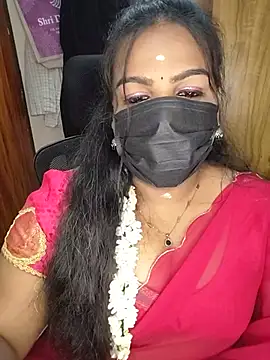 Snapshot of Tamil_Shara chatting on 07/13/26, 04:43 Tamil Shara online show from 07/13/26, 04:43
