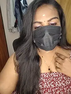 Snapshot of Tamil_Shara chatting on 07/17/26, 04:56 Tamil Shara online show from 07/17/26, 04:56