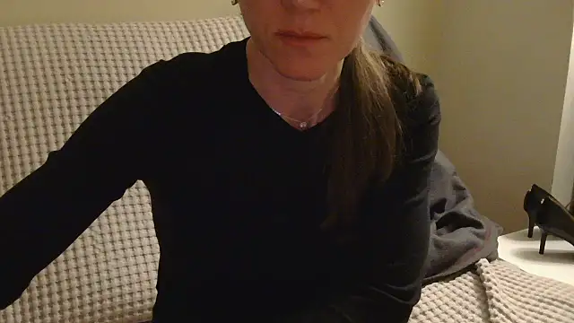 Snapshot of AuroraAG chatting on 04/13/26, 08:36 AuroraAG online show from 04/13/26, 08:36