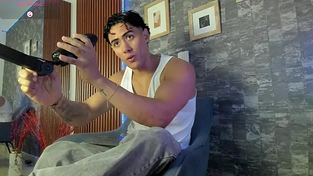 Tayler Cross online show from 01/14/26, 05:29