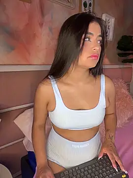 Snapshot of EvaBlazeXXX chatting on 04/14/26, 05:24 EvaBlazeXXX online show from 04/14/26, 05:24