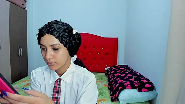 Snapshot of Samantha_luv_ chatting on 03/15/26, 04:46 Samantha luv online show from 03/15/26, 04:46