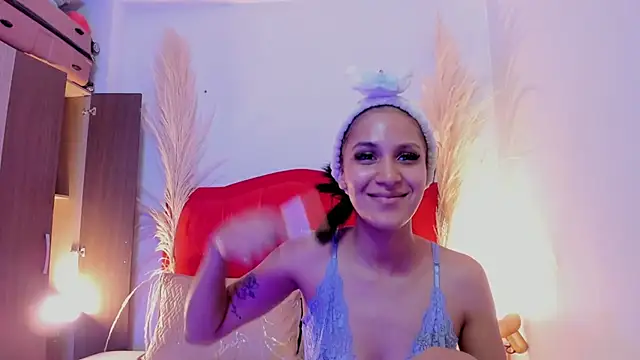 Snapshot of Samantha_luv_ chatting on 04/04/26, 10:07 Samantha luv online show from 04/04/26, 10:07