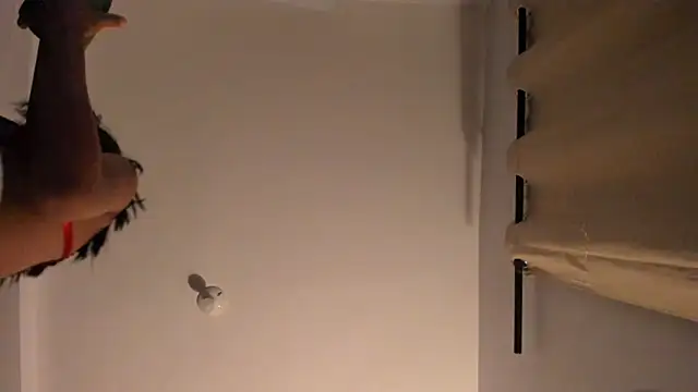 Snapshot of Samantha_luv_ chatting on 04/11/26, 07:45 Samantha luv online show from 04/11/26, 07:45