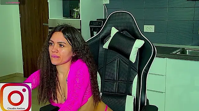 SiennaLuxexx online show from 02/09/26, 02:10