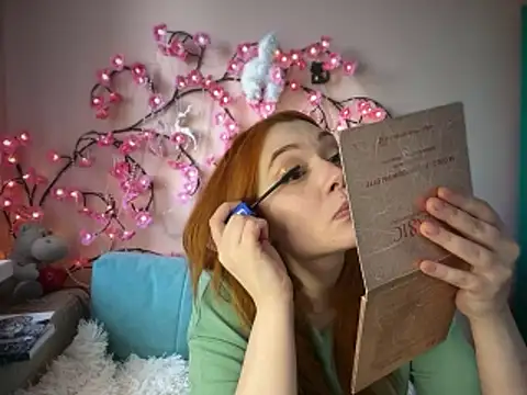 Snapshot of Ungoliant_Kiss chatting on 05/07/26, 03:39 Ungoliant Kiss online show from 05/07/26, 03:39