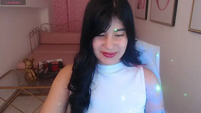 Snapshot of Nina_harpper_ chatting on 02/17/26, 12:45 Nina harpper online show from 02/17/26, 12:45