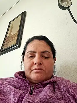 Snapshot of gini92 chatting on 02/05/26, 09:03 gini92 online show from 02/05/26, 09:03