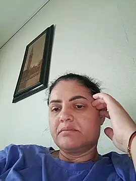 Snapshot of gini92 chatting on 02/22/26, 06:24 gini92 online show from 02/22/26, 06:24