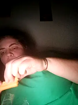 Snapshot of gini92 chatting on 02/22/26, 06:28 gini92 online show from 02/22/26, 06:28