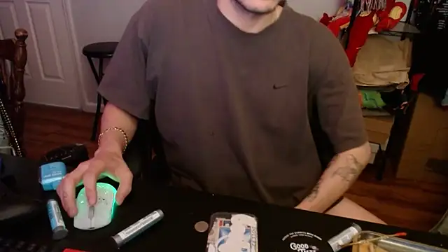 Snapshot of Longdforya chatting on 02/24/26, 12:30 Longdforya online show from 02/24/26, 12:30