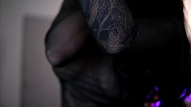 Ivy Trix online show from 03/28/26, 07:35