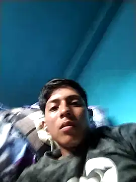 Snapshot of Manuelp0203 chatting on 05/03/26, 04:57 Manuelp0203 online show from 05/03/26, 04:57