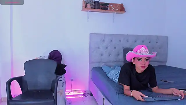sara marin18 online show from 07/12/26, 03:08