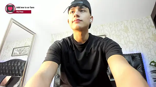 Lander Cruz online show from 04/15/26, 08:53