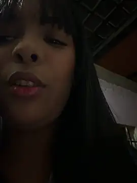 Snapshot of MIAROGGERSS chatting on 03/08/26, 04:27 MIAROGGERSS online show from 03/08/26, 04:27