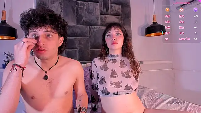 Snapshot of alessia_moreti chatting on 01/06/26, 02:32 alessia moreti online show from 01/06/26, 02:32