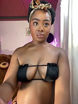 Snapshot of Cynthia_es chatting on 03/09/26, 04:22 Cynthia es online show from 03/09/26, 04:22