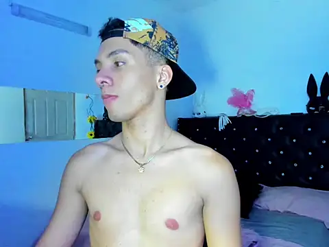 Snapshot of BlakeNoir_ chatting on 03/18/26, 07:44 BlakeNoir online show from 03/18/26, 07:44