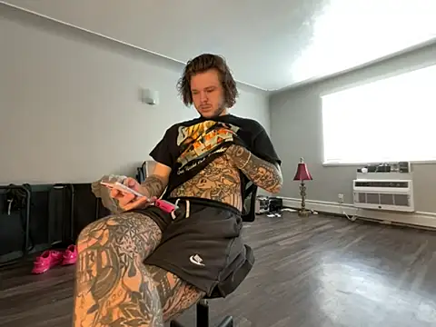 Snapshot of Tatertats chatting on 12/02/25, 08:48 Tatertats online show from 12/02/25, 08:48