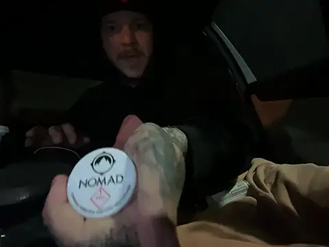 Snapshot of Tatertats chatting on 04/29/26, 04:38 Tatertats online show from 04/29/26, 04:38