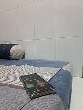 felicity chloe online show from 04/02/26, 11:35