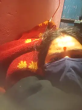 Snapshot of Your-shreya143 chatting on 12/18/25, 02:34 Your-shreya143 online show from 12/18/25, 02:34