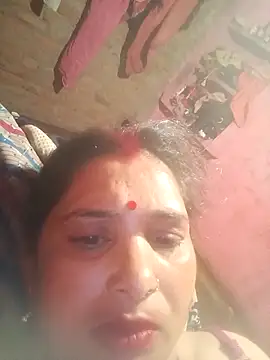 Snapshot of Your-shreya143 chatting on 02/06/26, 11:30 Your-shreya143 online show from 02/06/26, 11:30