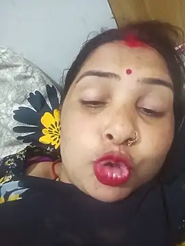 Snapshot of Your-shreya143 chatting on 02/17/26, 06:21 Your-shreya143 online show from 02/17/26, 06:21