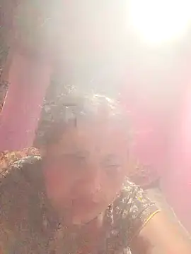 Snapshot of Your-shreya143 chatting on 03/17/26, 03:37 Your-shreya143 online show from 03/17/26, 03:37