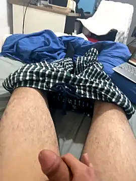 Snapshot of romanfilms1 chatting on 12/02/25, 09:14 romanfilms1 online show from 12/02/25, 09:14