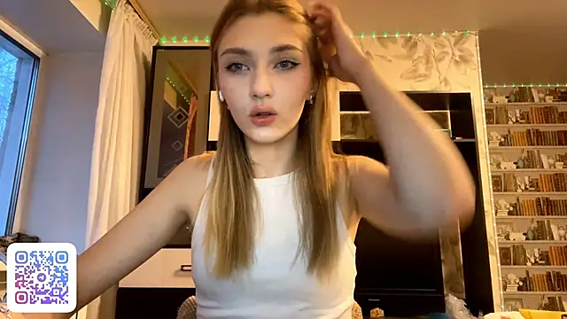 Snapshot of AveryBerkson chatting on 12/02/25, 10:09 AveryBerkson online show from 12/02/25, 10:09