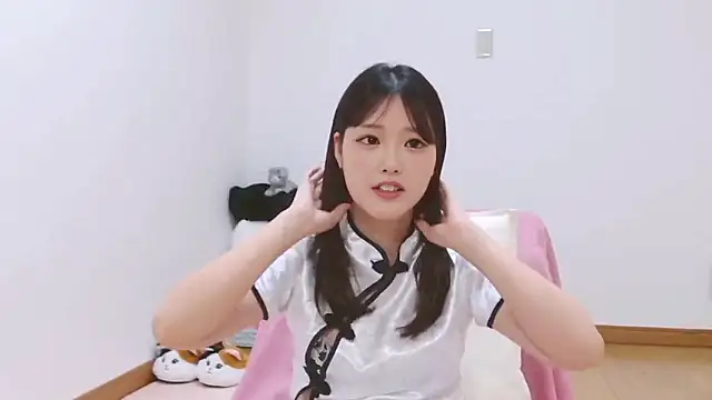 mashiro-desu online show from 12/22/25, 04:42